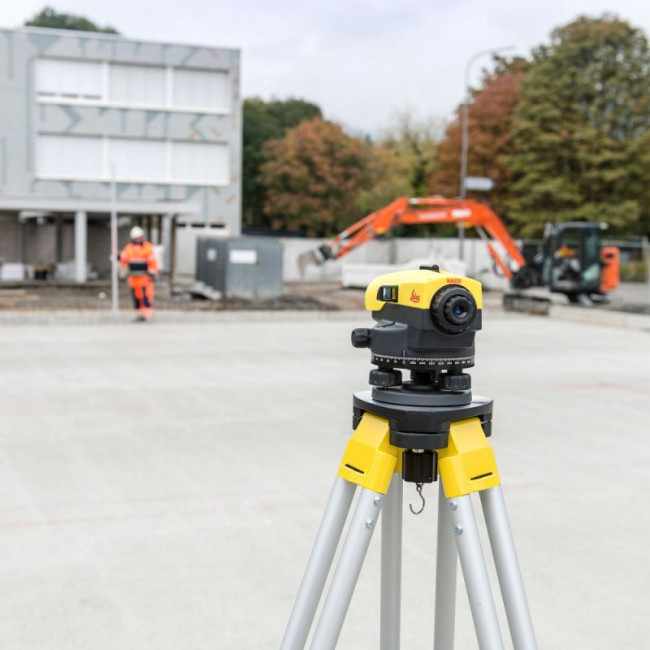 Оптический нивелир Leica NA 520 с поверкой Оптический нивелир Leica NA 520 с поверкой